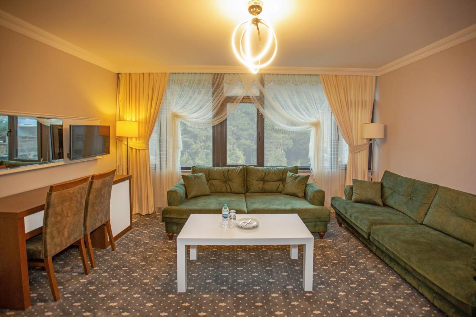 Jolnar Garden Hotel Macka Екстериор снимка
