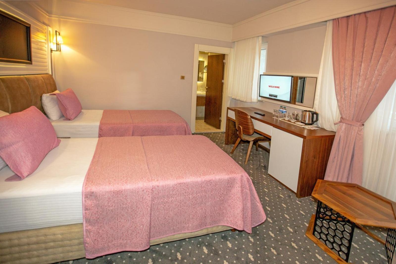Jolnar Garden Hotel Macka Екстериор снимка